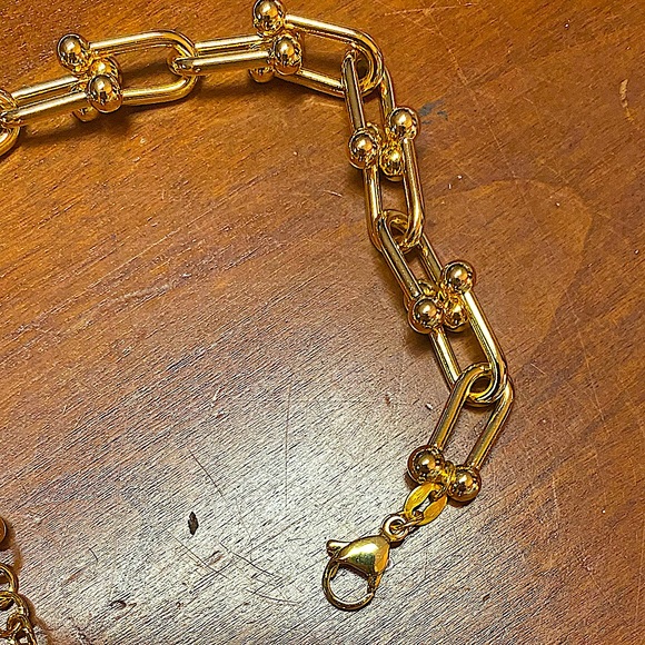 Gold U Link Horseshoe Paperclip Chain Unisex Bracelet - Picture 8 of 9